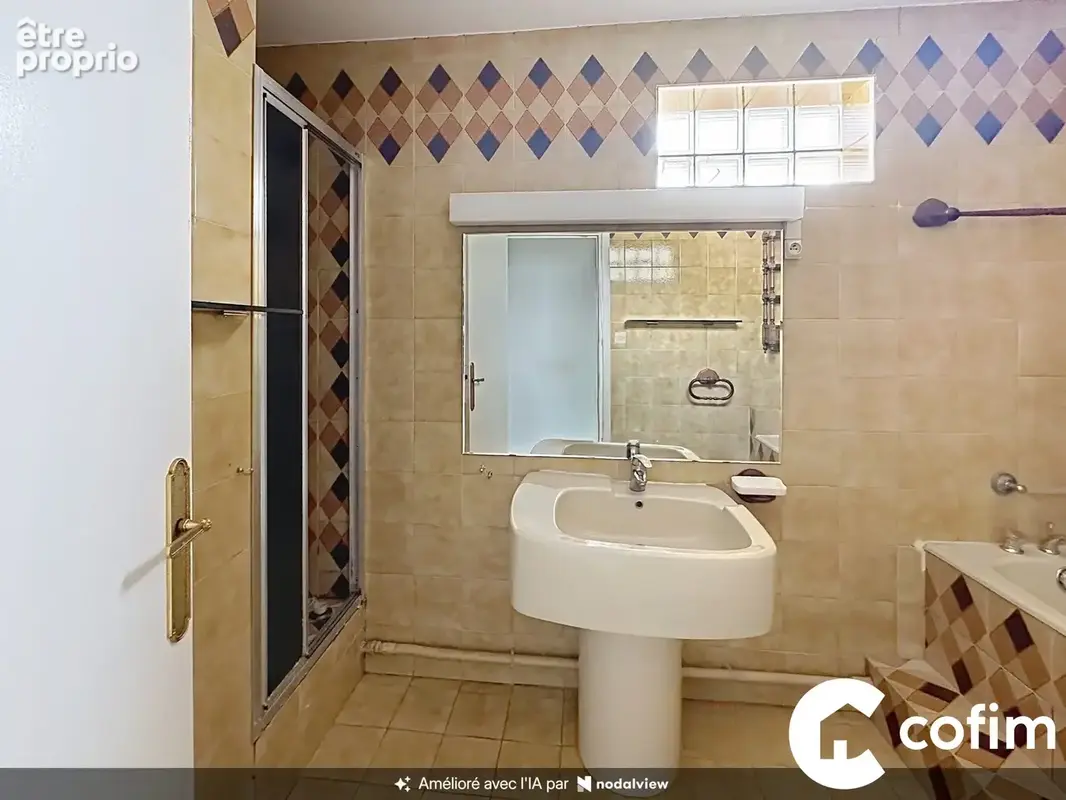 Appartement 104 m² à Tarbes  - photo 8