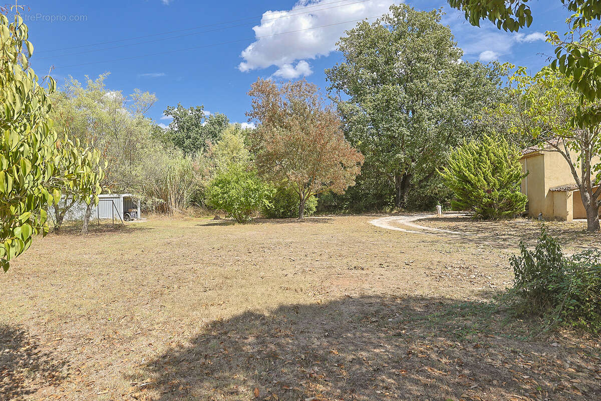 Maison à SOLLIES-PONT
