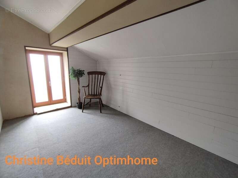 CHARENTE, COURCOME, maison 198 m², 4 chambres, grange, terrain 2401 m² clos - photo 17