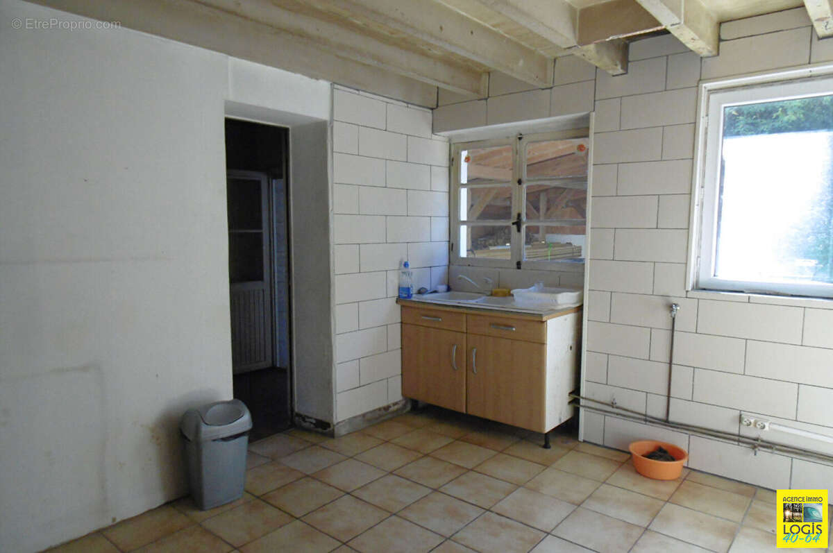 Maison à SAINTE-MARIE-DE-GOSSE