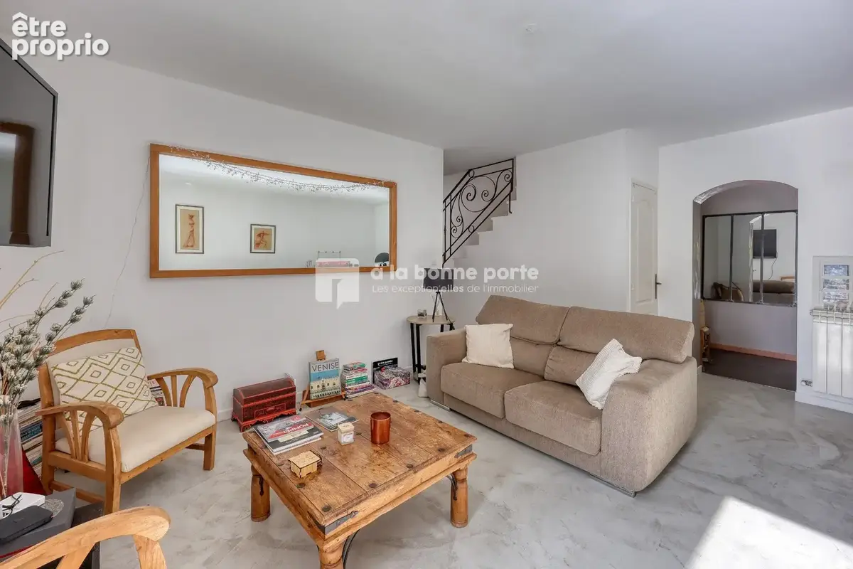 Maison 5 pièces 120 m² à vendre à La Cadiere-D'azur (83740) - photo 7