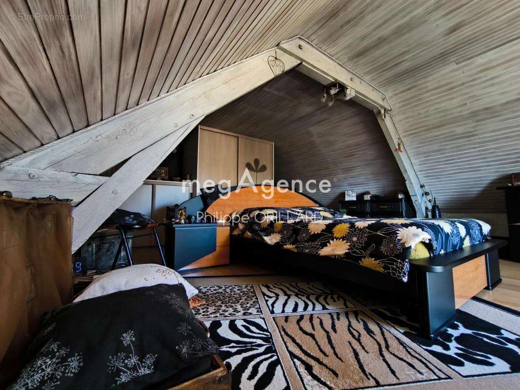 Maison à BOURG-L&#039;EVEQUE