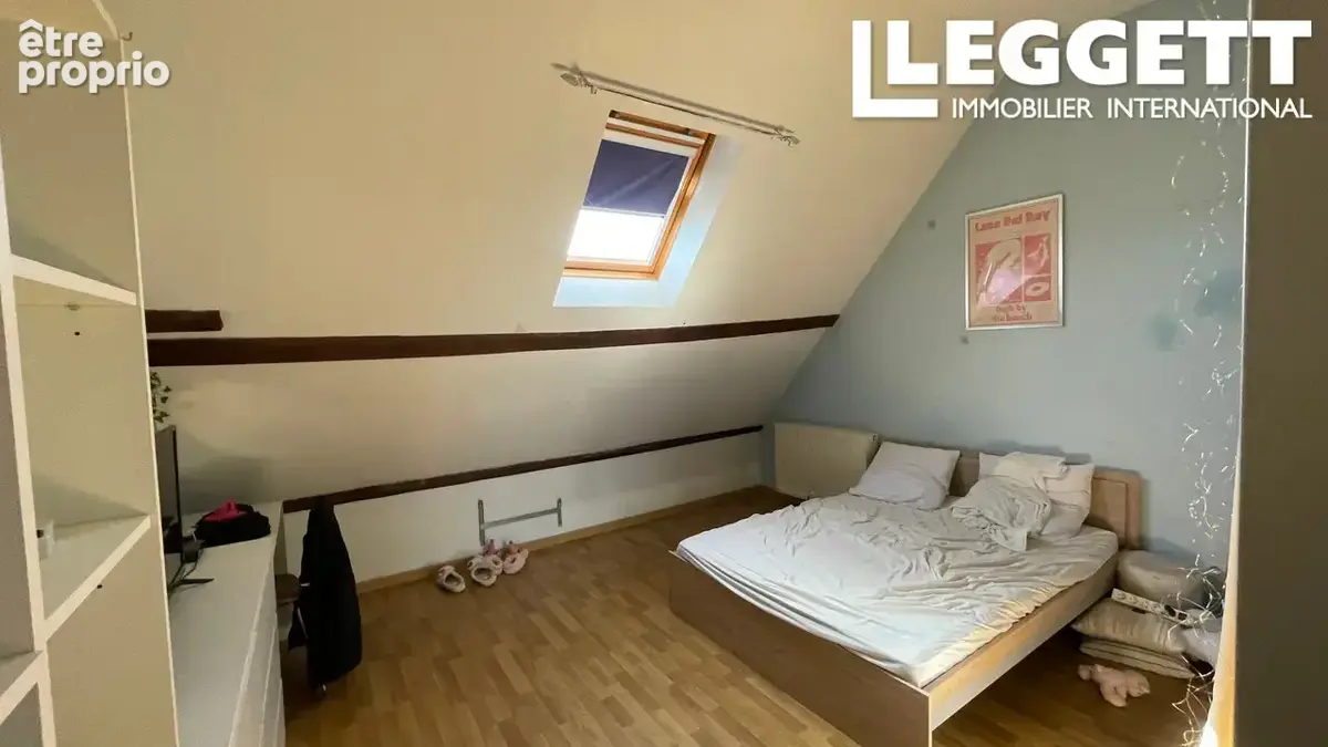 Grande maison de village de 5 chambres avec terrain, nombreuses dépendances et allée privée - photo 6