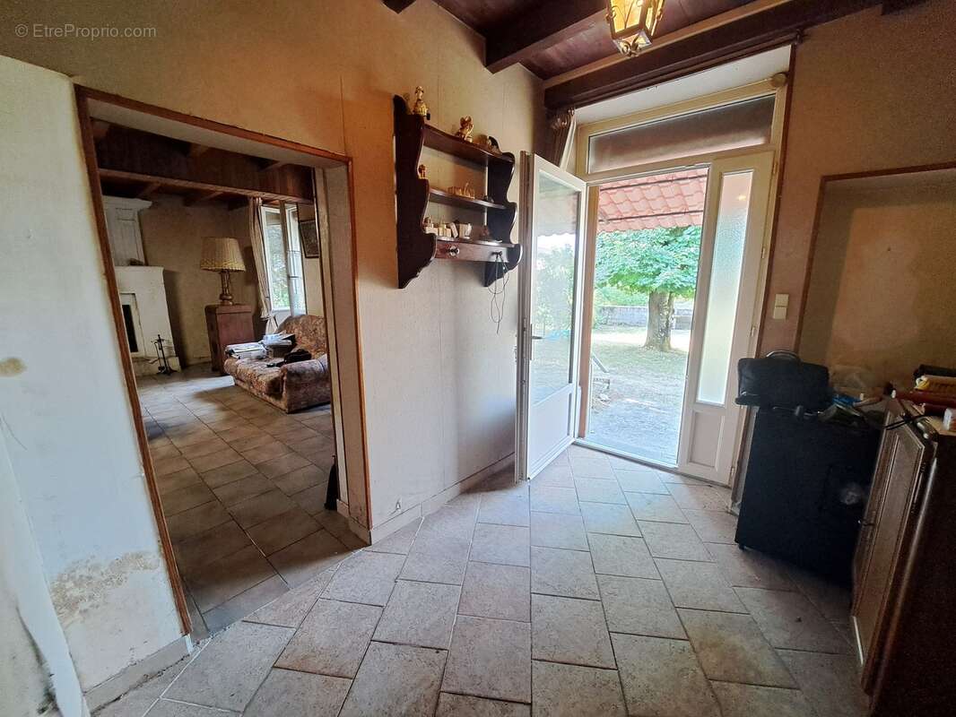 Maison 124 m² à Condeon  - photo 17