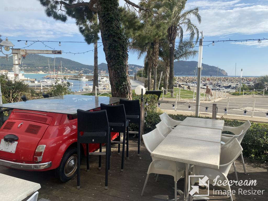 Commerce à SAINT-CYR-SUR-MER