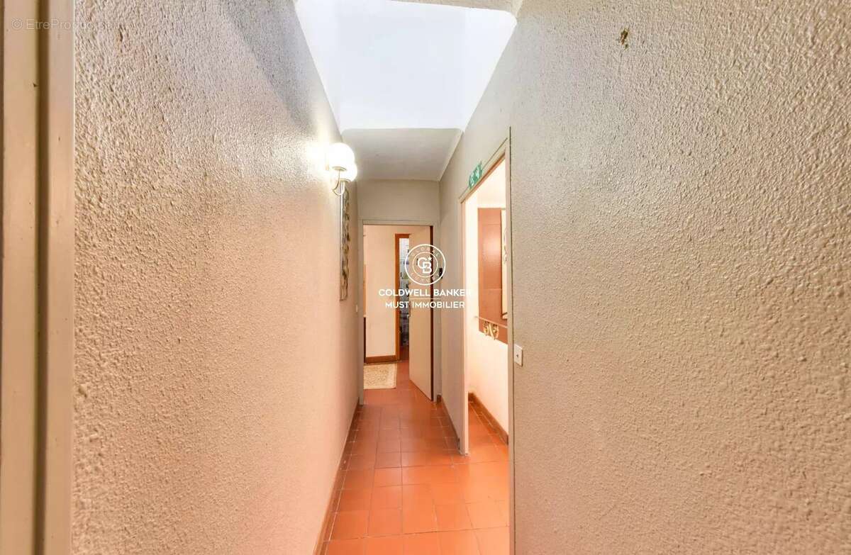 Commerce à TAUTAVEL