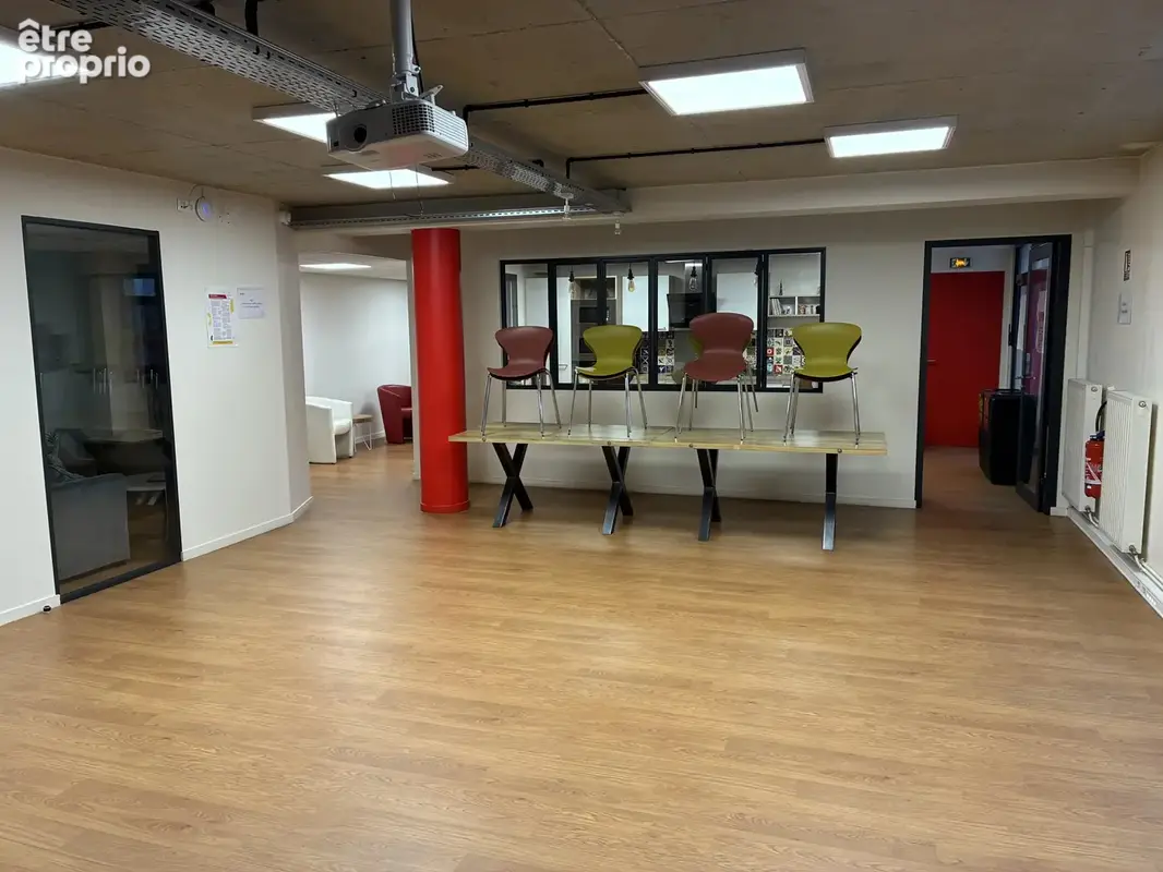 Bureaux de standing centre ville 531 m² - photo 9