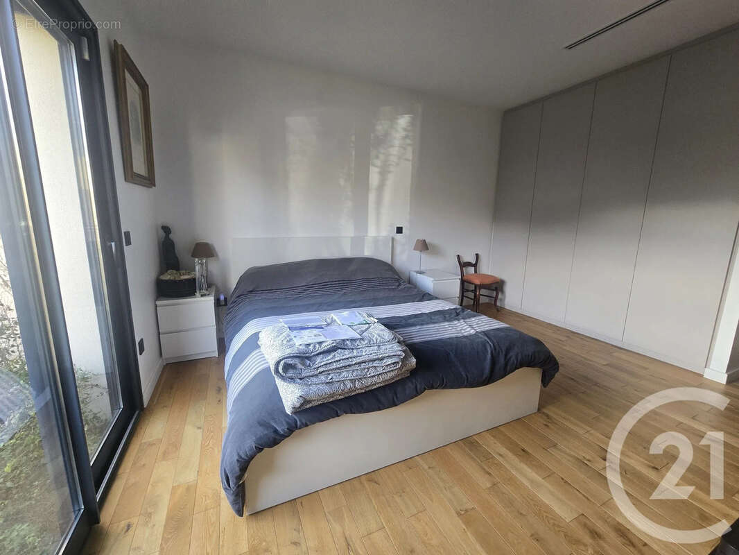 Appartement à MAISONS-ALFORT