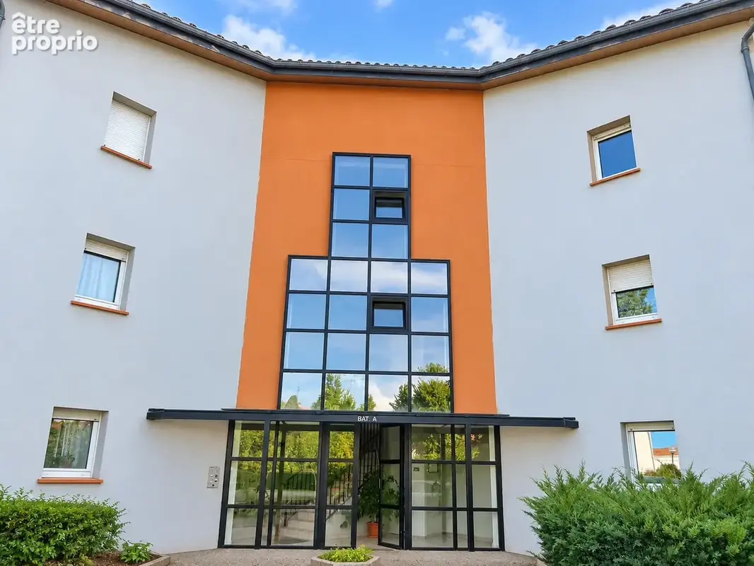 AUCAMVILLE - T4 - 87m2- 2 Balcons - Parking - photo 8