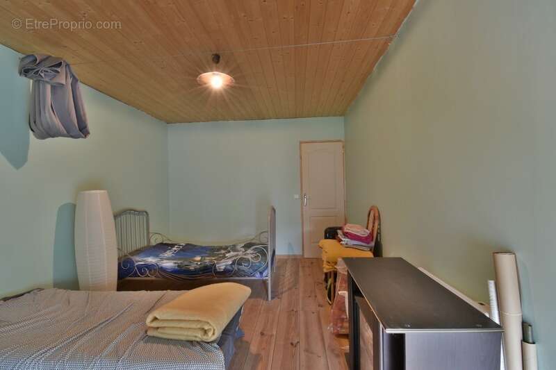 Maison à SAINT-LEGER-MAGNAZEIX