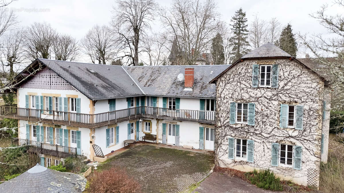 Maison à SAINT-HONORE-LES-BAINS