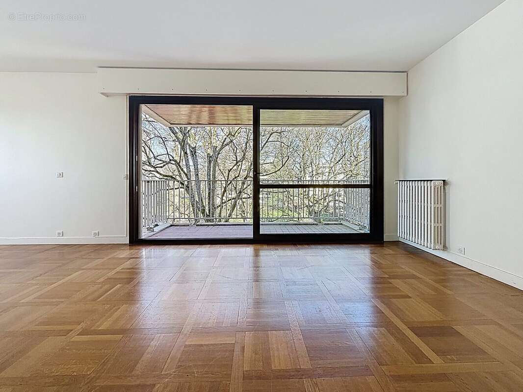 Appartement à GARCHES