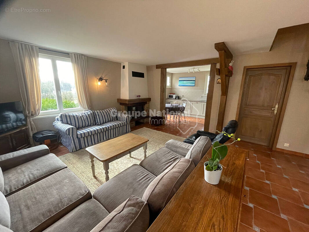 Maison à PIERREFONDS