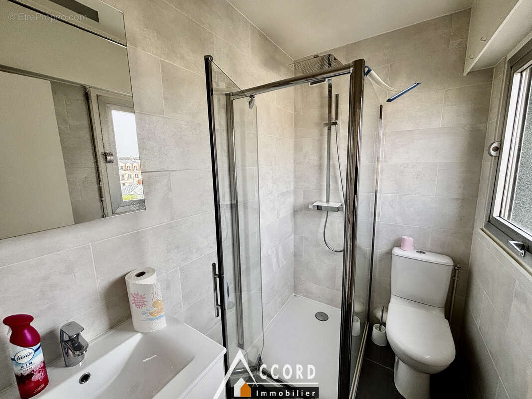 Appartement à SARTROUVILLE