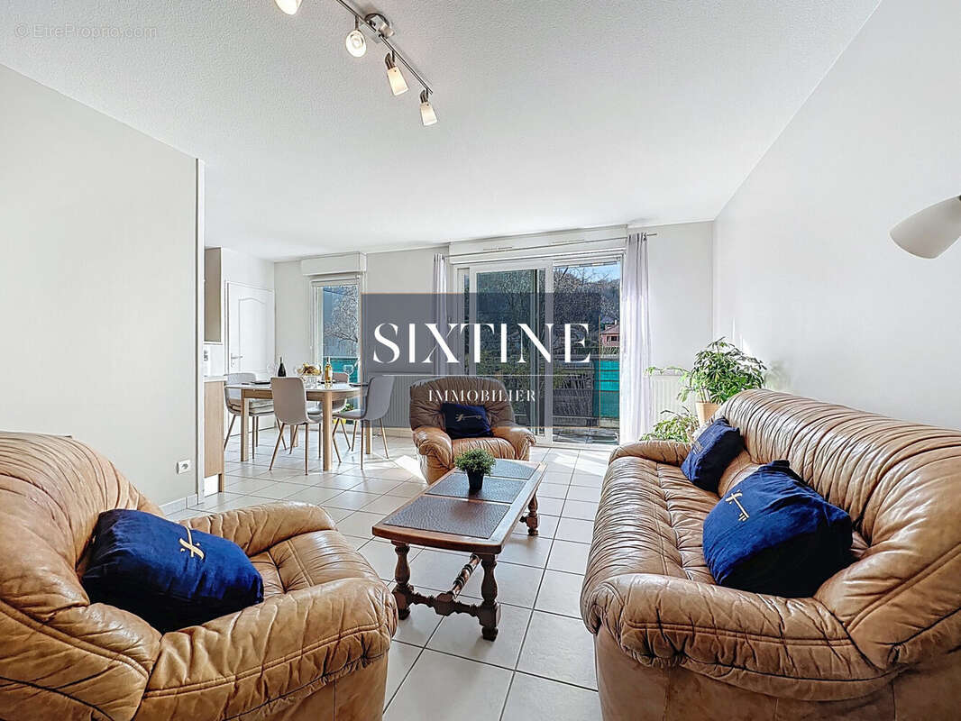 Appartement à BOURGOIN-JALLIEU