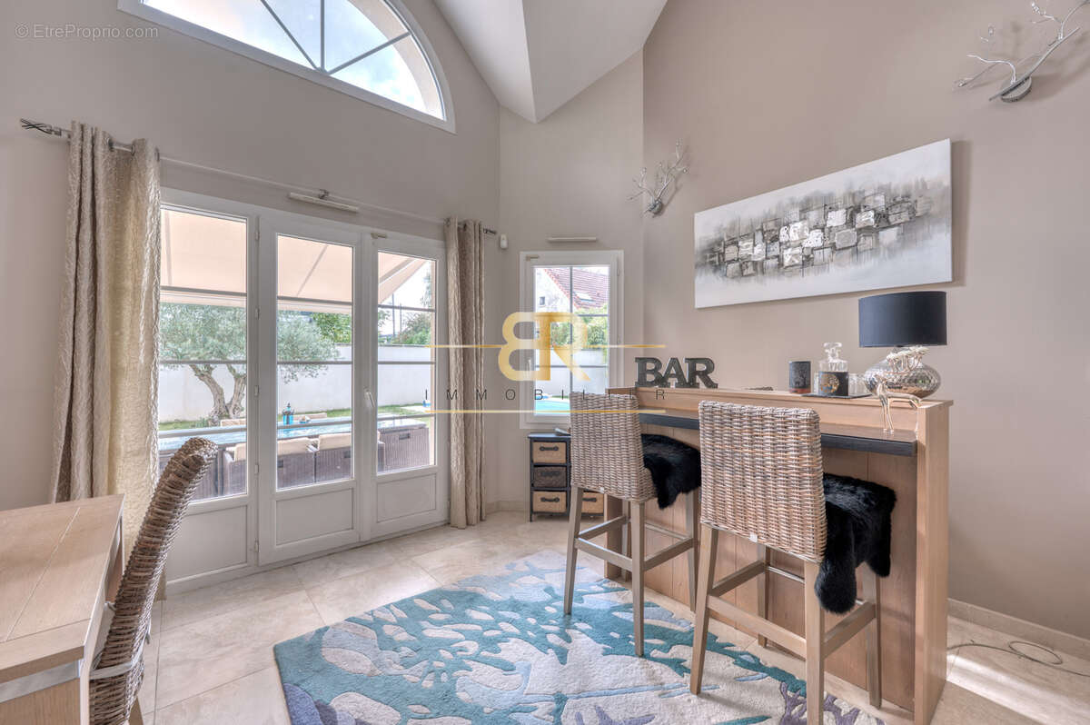 Maison à SUCY-EN-BRIE