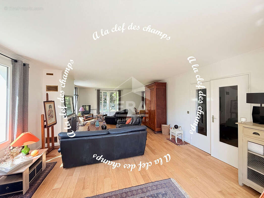 Maison à GIF-SUR-YVETTE