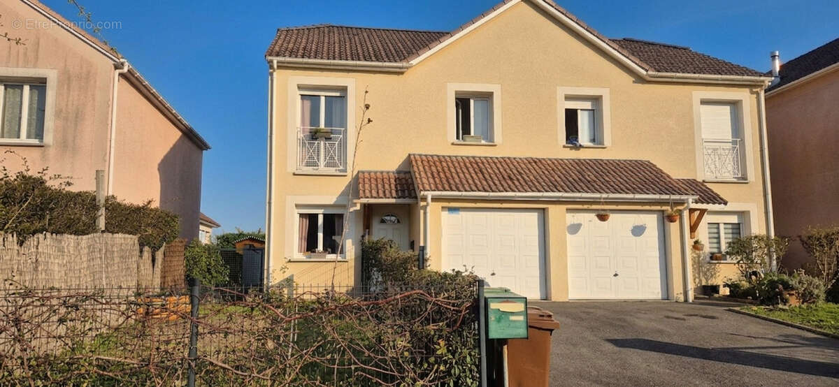 Maison à GAN