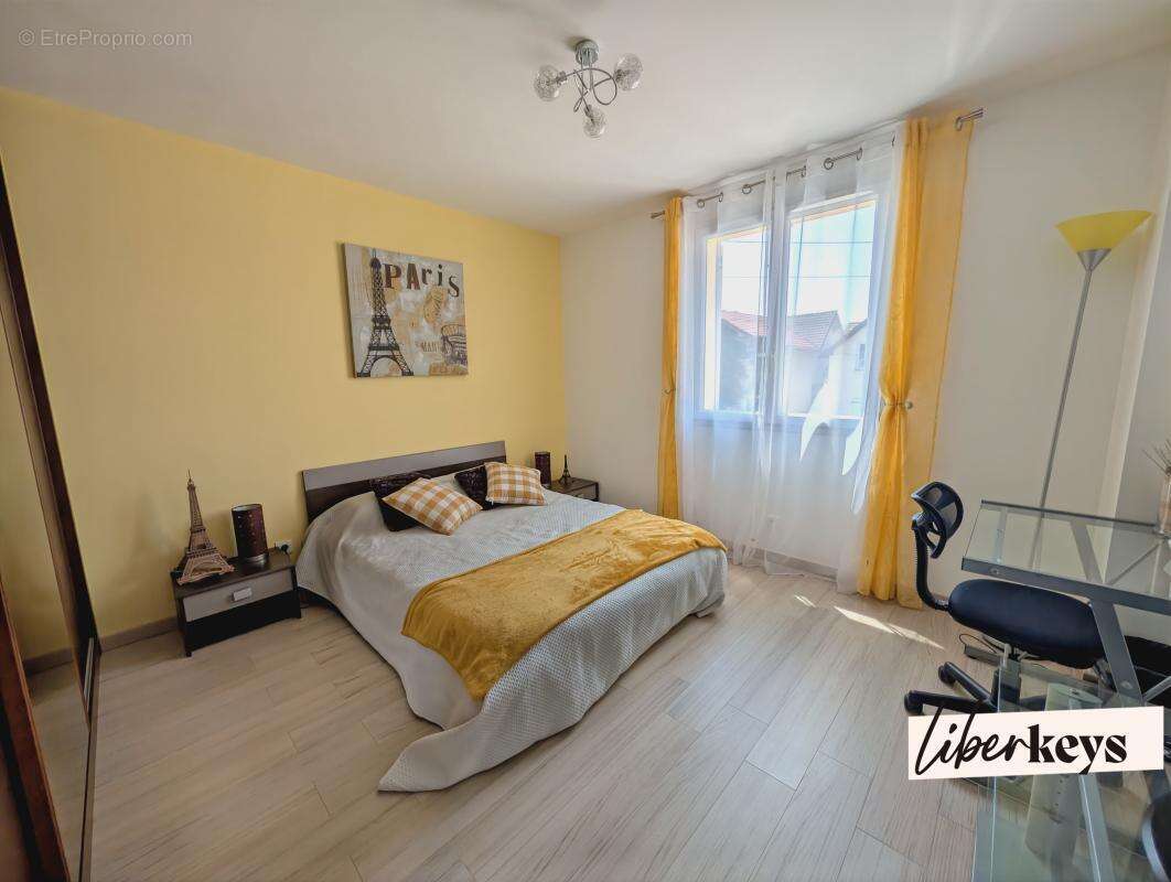 Maison familiale mêlant volumes, élégance et prestations de qualité à Herblay - photo 9