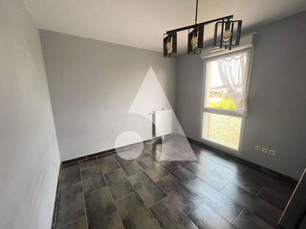 Appartement à LIMEIL-BREVANNES