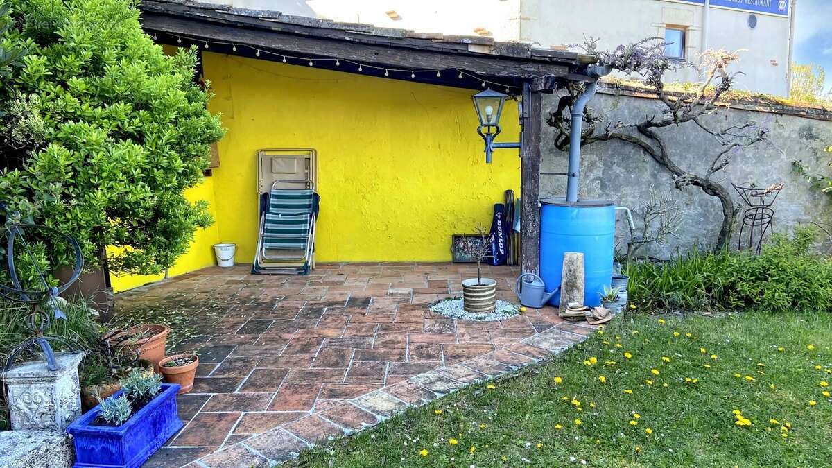Maison à MONCLAR