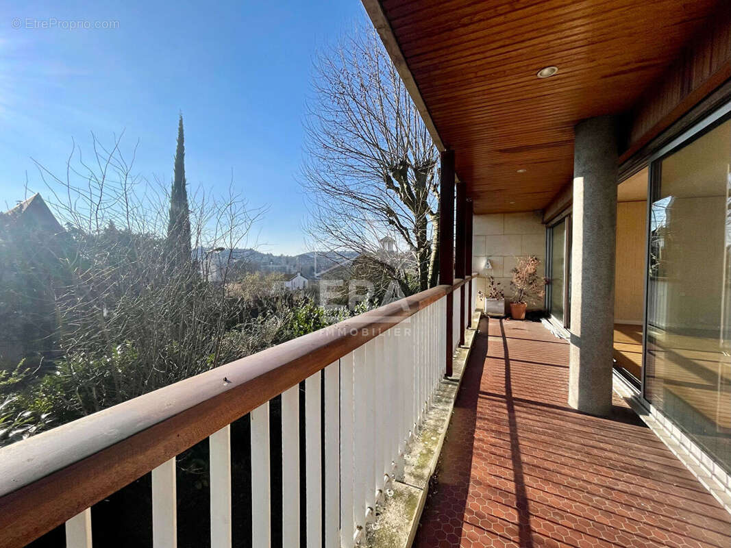 Appartement à SEVRES