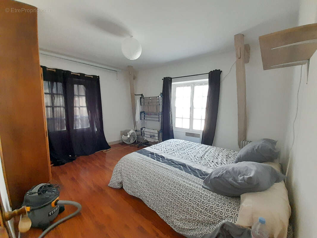 Appartement à AUNEAU