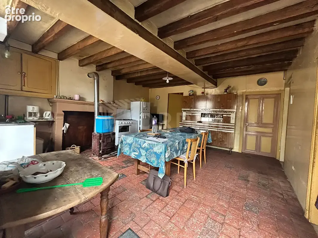 Maison de campagne, fort potentiel, vastes dépendances - photo 14
