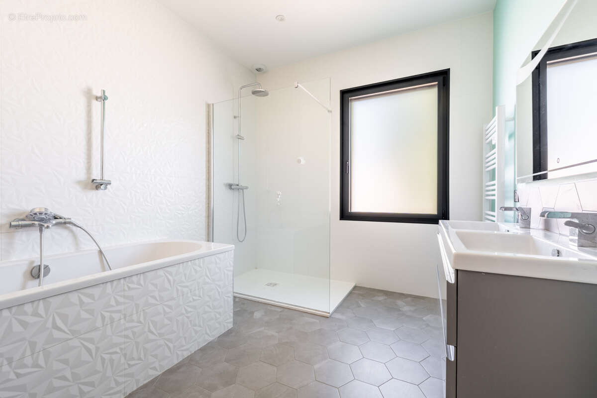 Maison à VILLEFRANCHE-SUR-SAONE