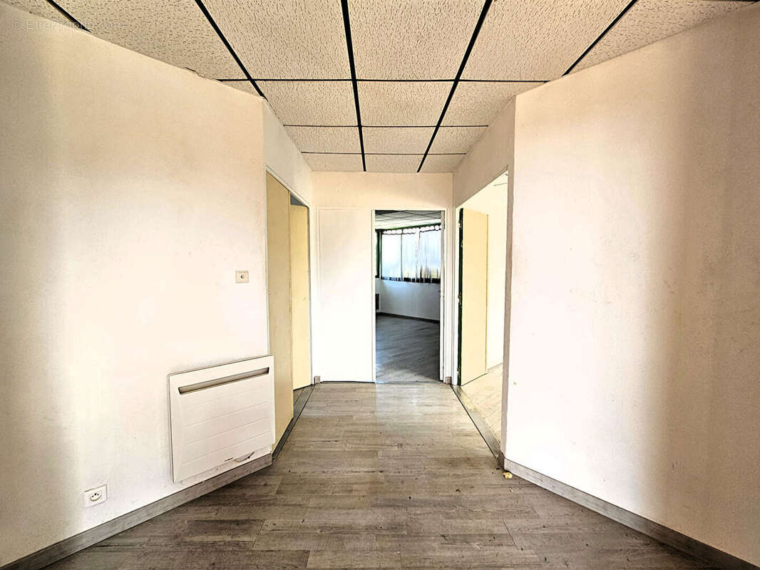 Bâtiment industriel de 543 m² ? Saint-Angel, - photo 6