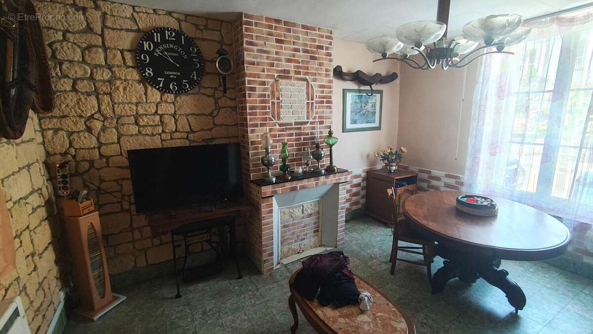 Photo 5