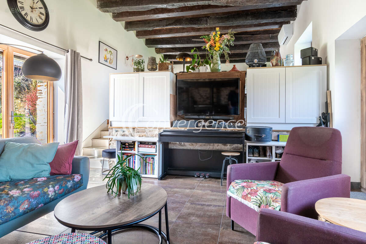 Maison à SAINT-VITTE-SUR-BRIANCE