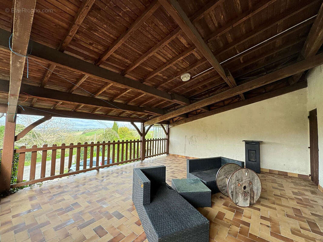Maison à MONCLAR