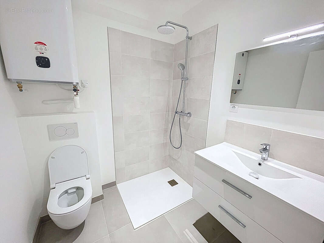 Appartement à PARIS-20E