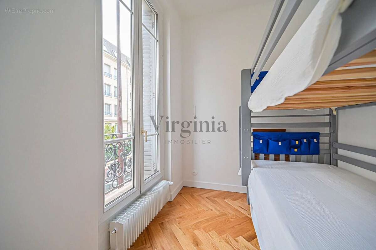 Appartement à CHARENTON-LE-PONT