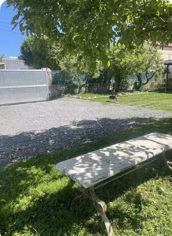 Maison familiale de 137 m² avec piscine à Gannat - photo 20