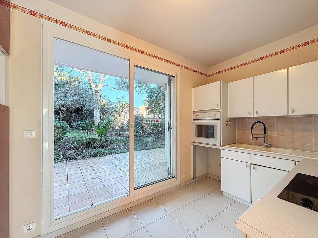 Appartement à VILLENEUVE-LOUBET