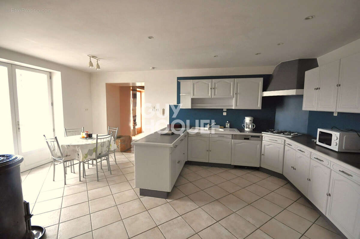 Maison à Aveize de 128 m2 sur une parcelle de 980 m² - photo 5