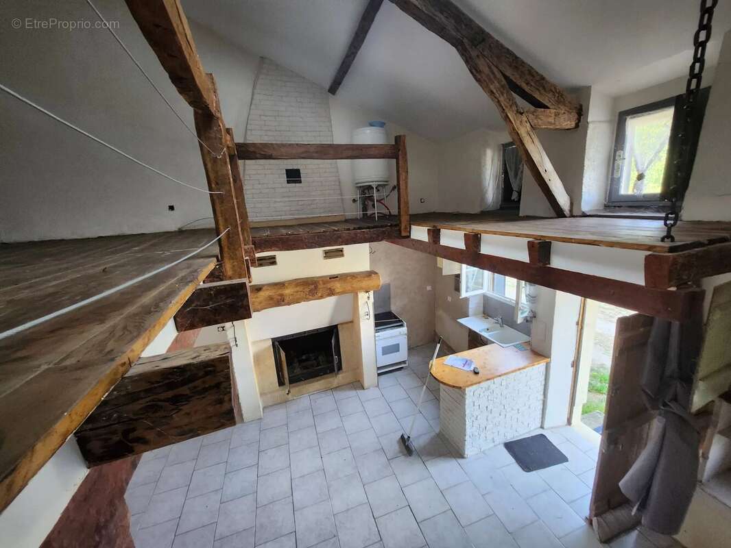 Appartement à SAINT-JUNIEN