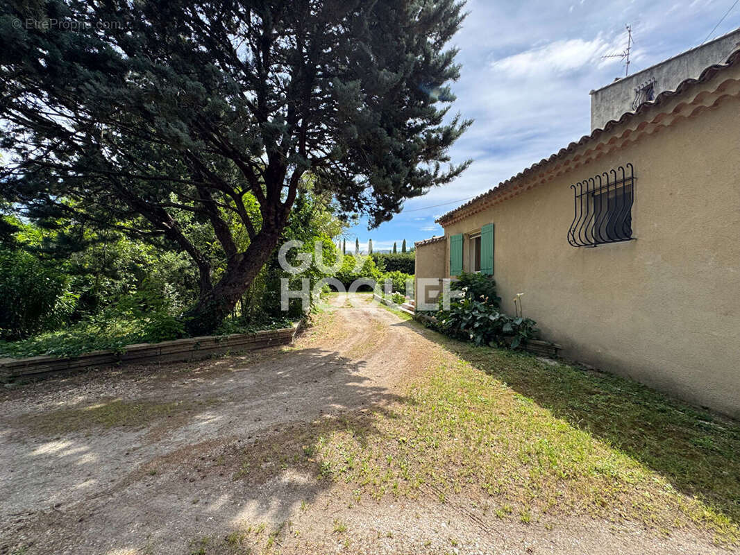 Maison Cavaillon 7 pièce(s) 202 m2 - photo 14