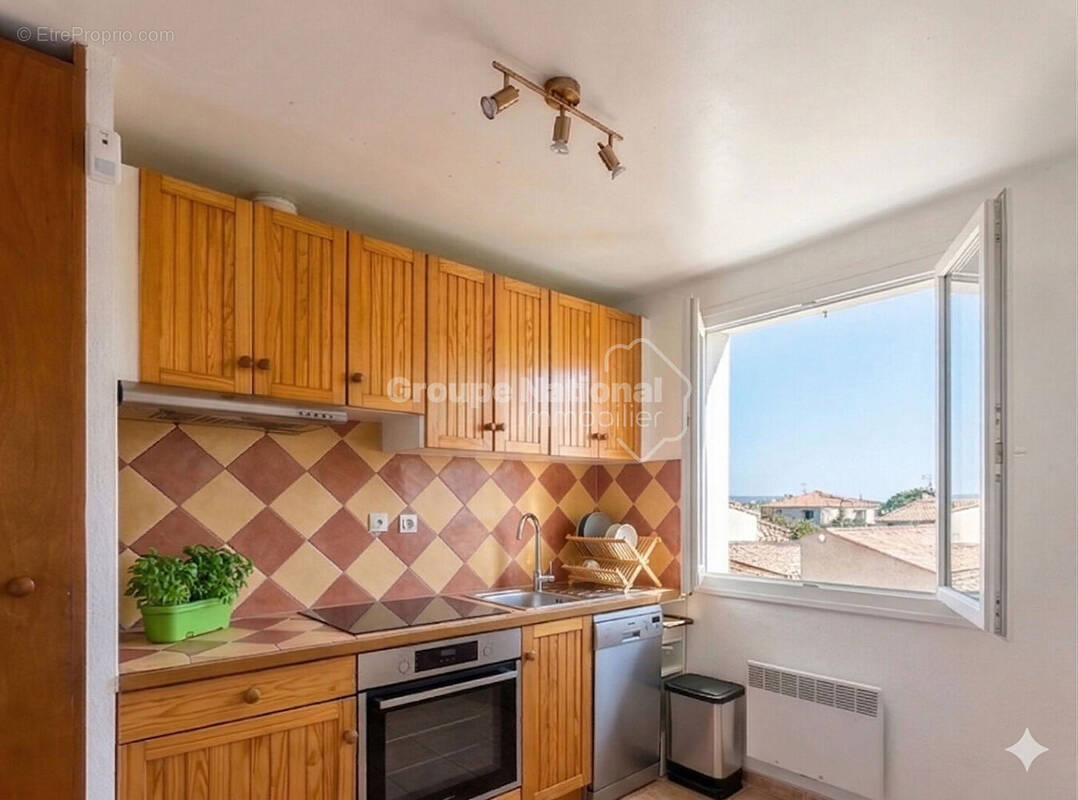 Appartement à CHATEAUNEUF-LES-MARTIGUES