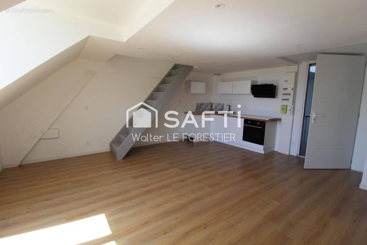 Photo 1 - Appartement à SAINT-LOUIS-DE-MONTFERRAND