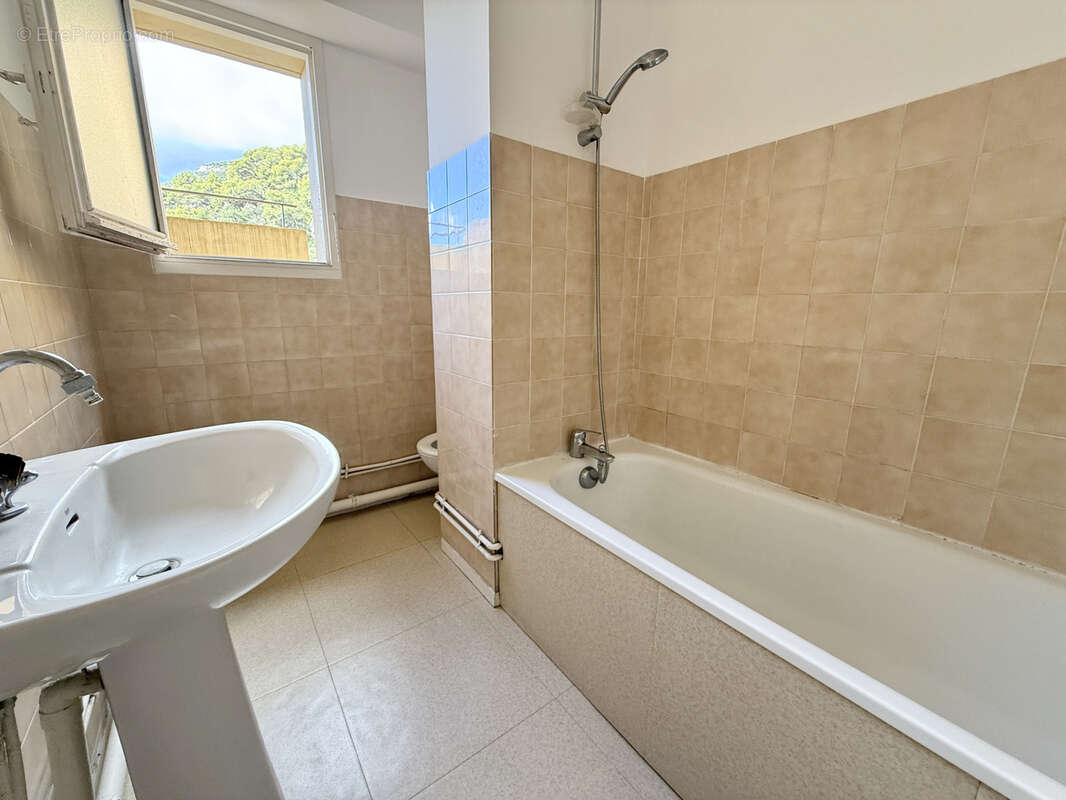 Appartement à ROQUEBRUNE-CAP-MARTIN