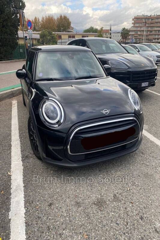 Parking à CAGNES-SUR-MER