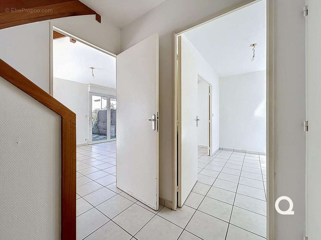 Maison à SAINT-JACQUES-DE-LA-LANDE