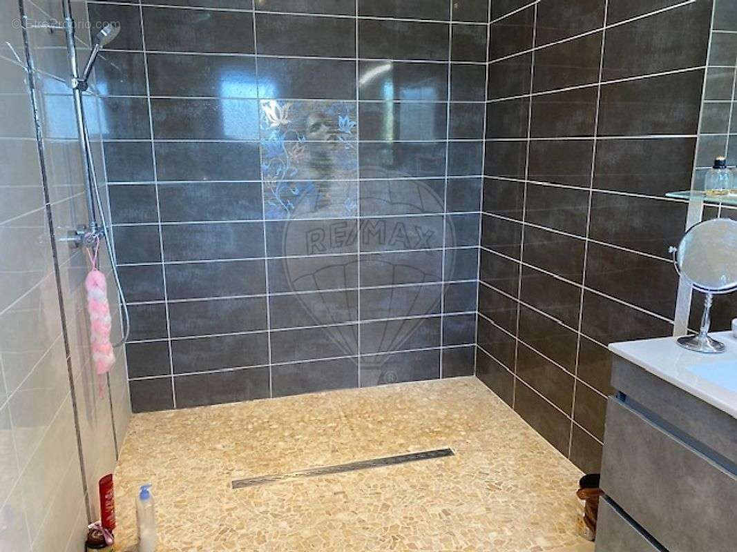 Maison à MESCHERS-SUR-GIRONDE