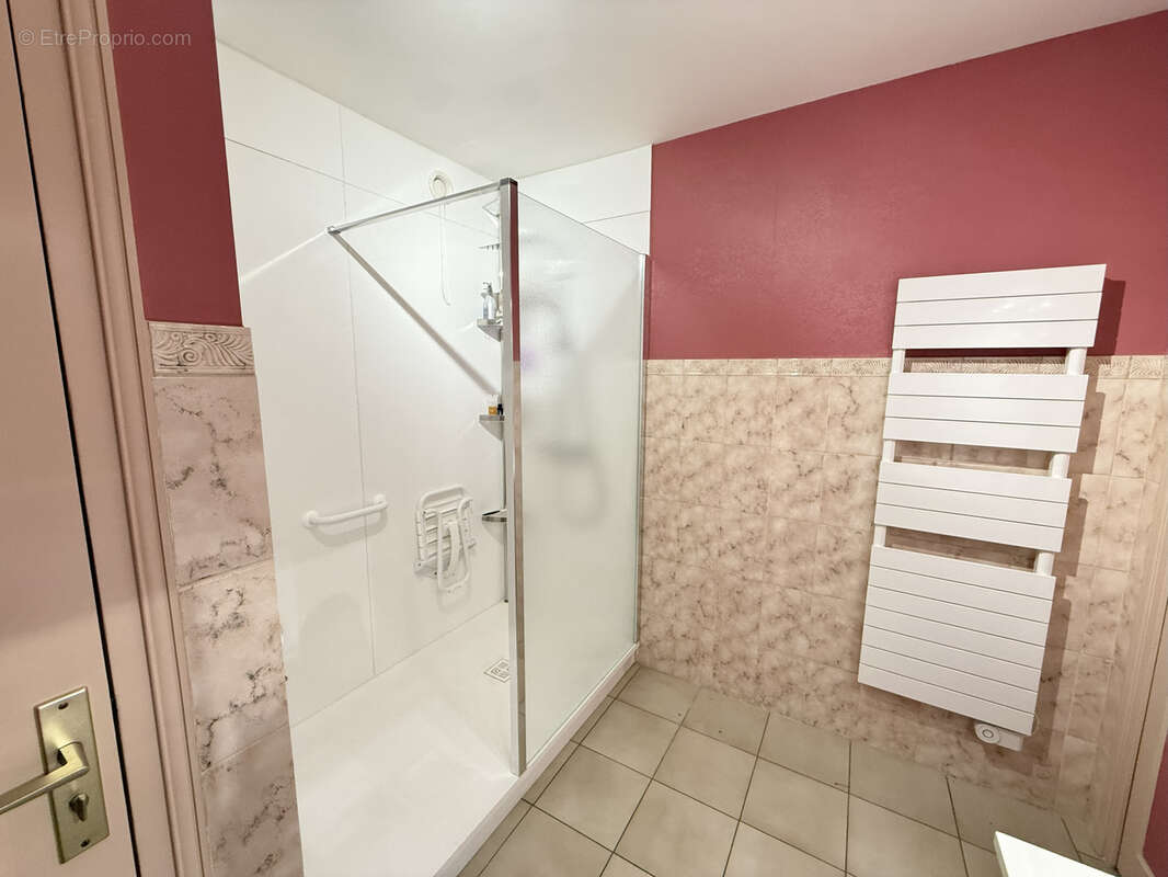 Appartement à LE PEAGE-DE-ROUSSILLON