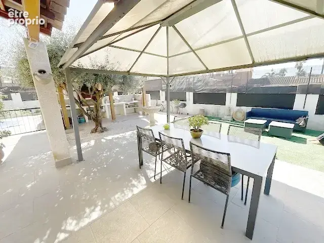 Rare à Saint Cyr sur Mer  à 5 mn des plages ,  Maison avec 3 chambres et piscine  !!! - photo 5