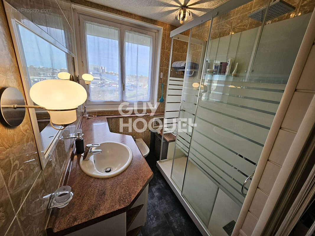 Appartement à ROSNY-SOUS-BOIS