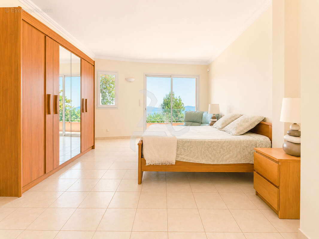 Dans le domaine très exclusif de « marina di fiori » à porto-vecchio villa d’exeption de 354m2 - photo 57